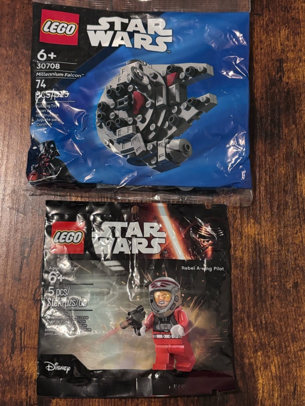 LEGO Star Wars: Millennium Falcon Mini-Build (30708)+Rebel A-Wing Pilot 500440